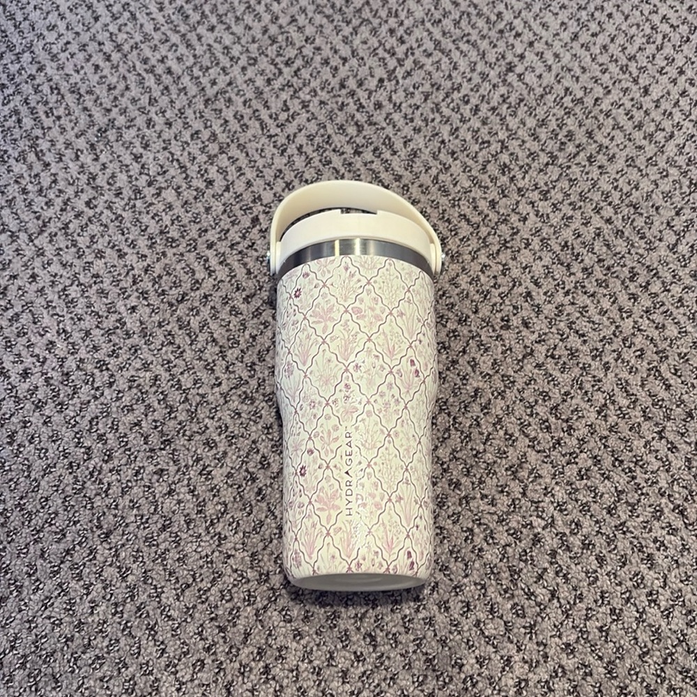 Water bottle 🤍